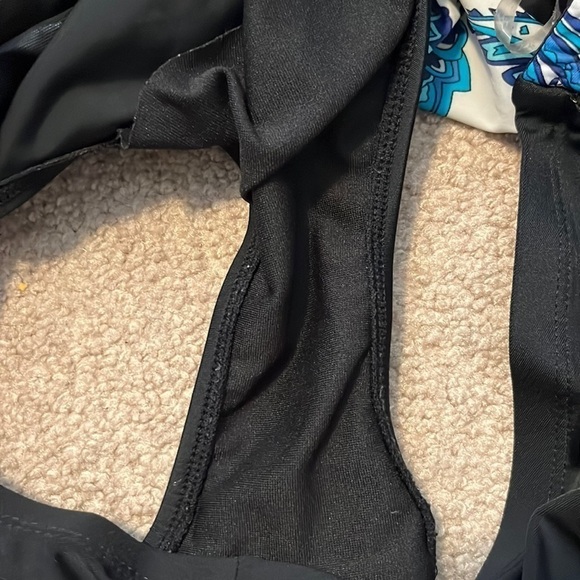 Cara Loona Floral One Piece Swimsuit - Picture 7 of 7